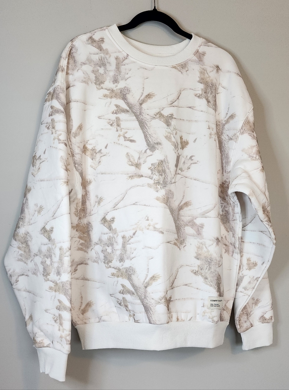 Comfrt Collection White Oak Camo Crew Sweatshirt M NWT